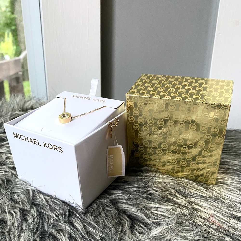 LAST ONE ‼️ NWT authentic MK gold tone stone pendant - Picture 2 of 5